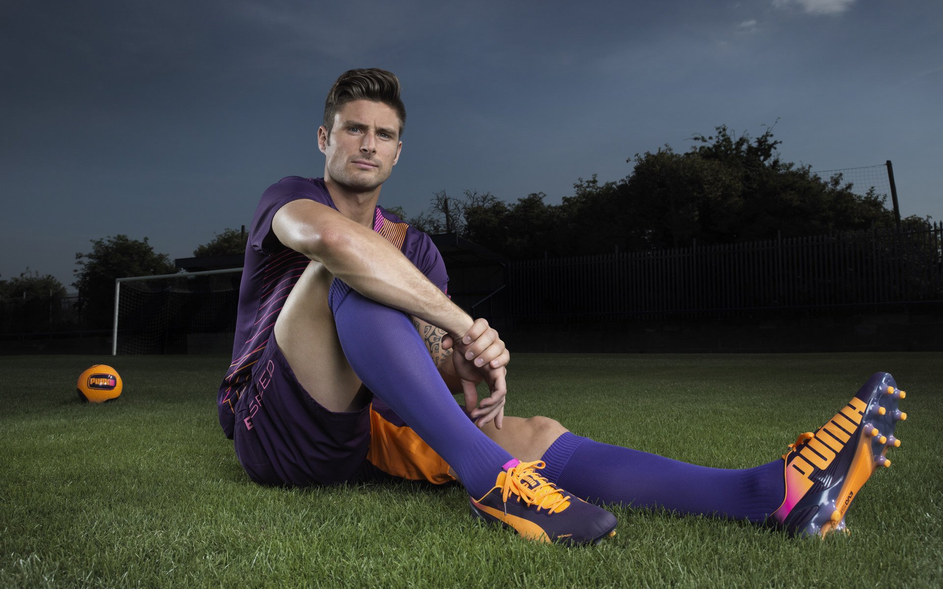 上海申花次回合血战洛杉矶湖人，布鲁诺·费尔南德斯砍下14记关键球，全场沸腾